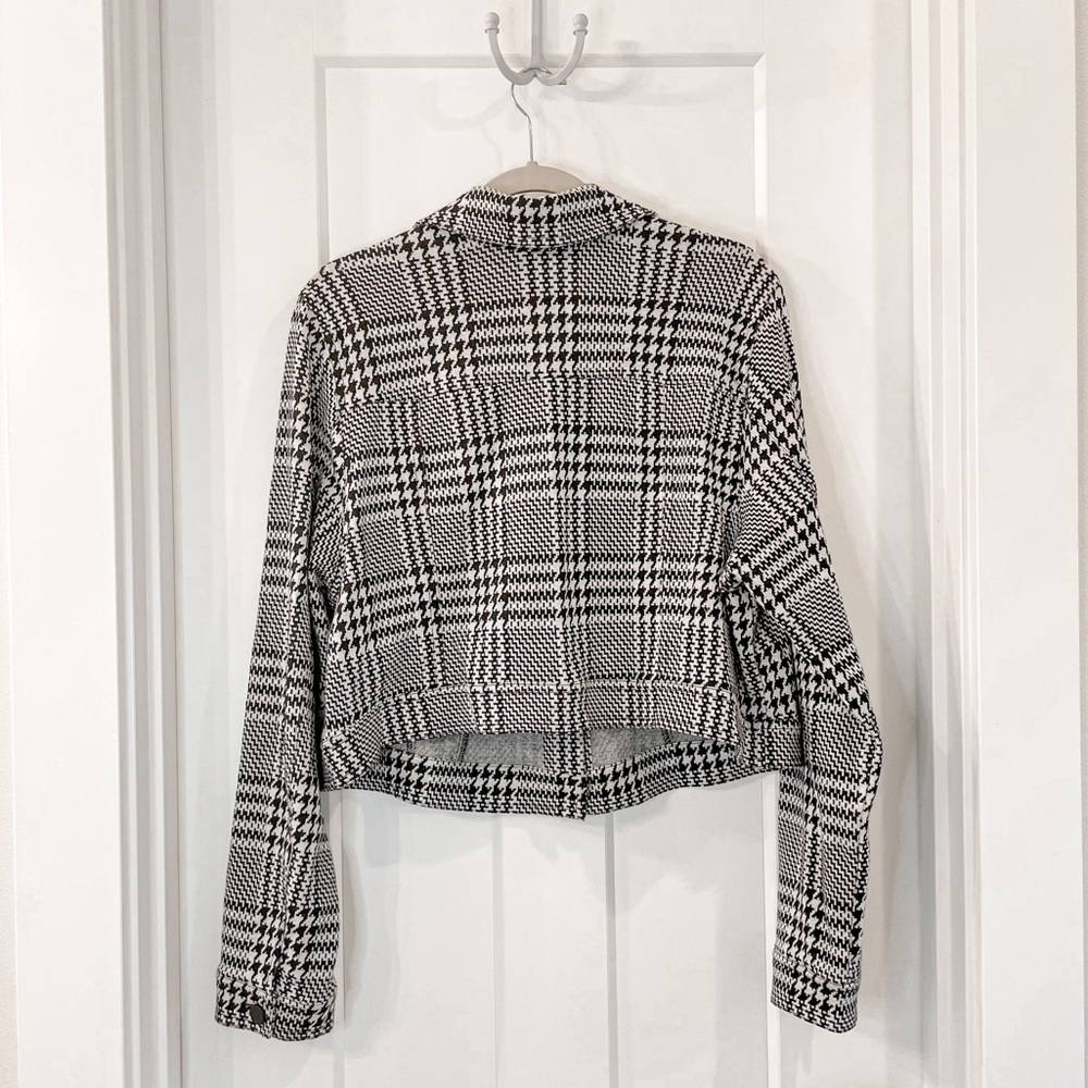 Torrid Black Plaid Button Down Collared Jacket Si… - image 8